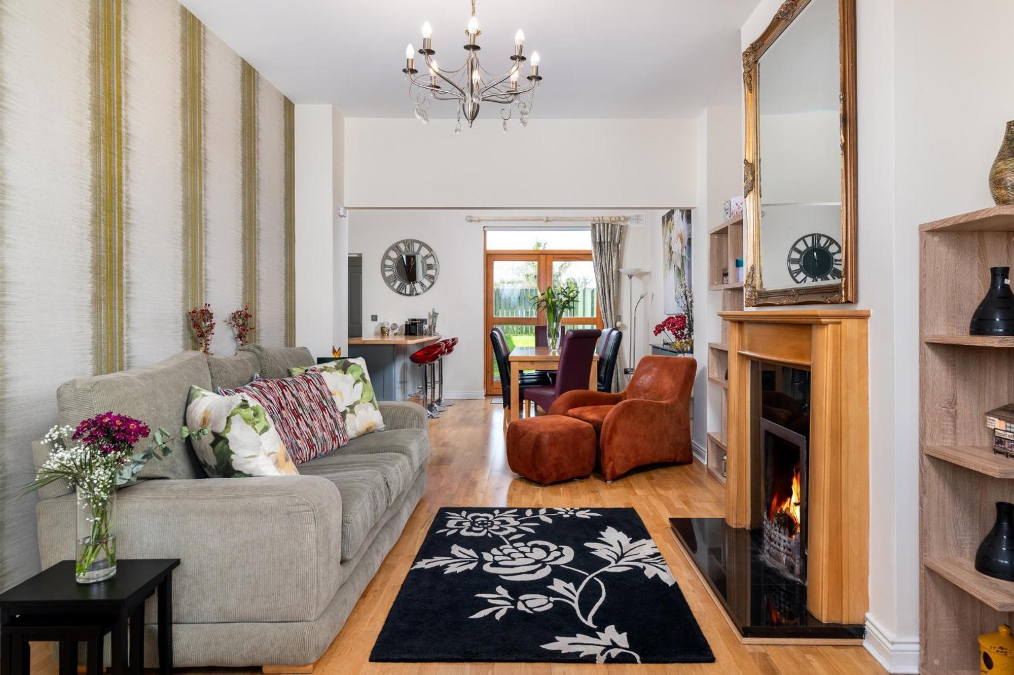 Shannonside - Stylish 5 Bed Marina Home & 40Ft Mooring Termonbarry Exterior photo