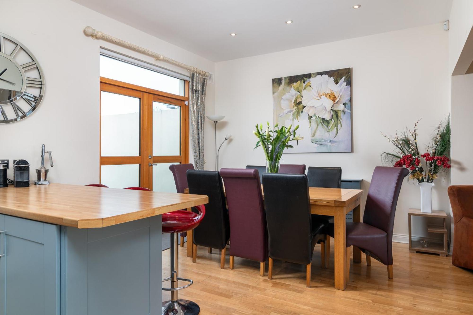 Shannonside - Stylish 5 Bed Marina Home & 40Ft Mooring Termonbarry Exterior photo